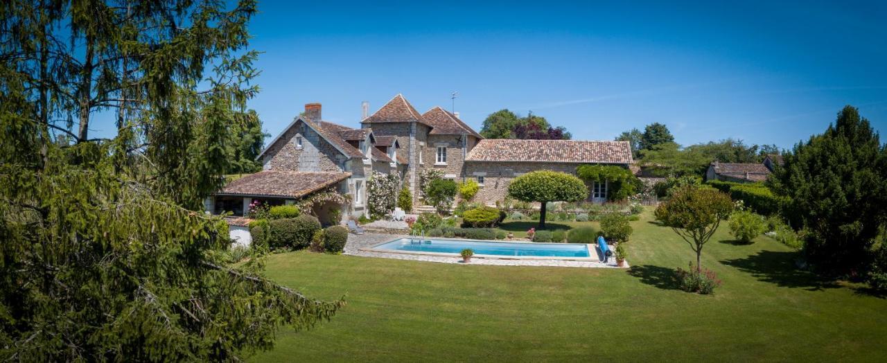 Chambres D'Hotes La Pocterie Vouneuil-sur-Vienne Exterior photo